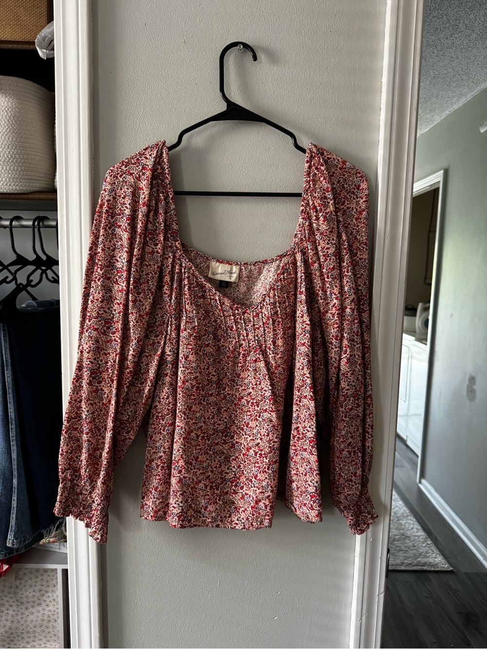 Universal Thread Pink and Red Floral Peasant Blouse